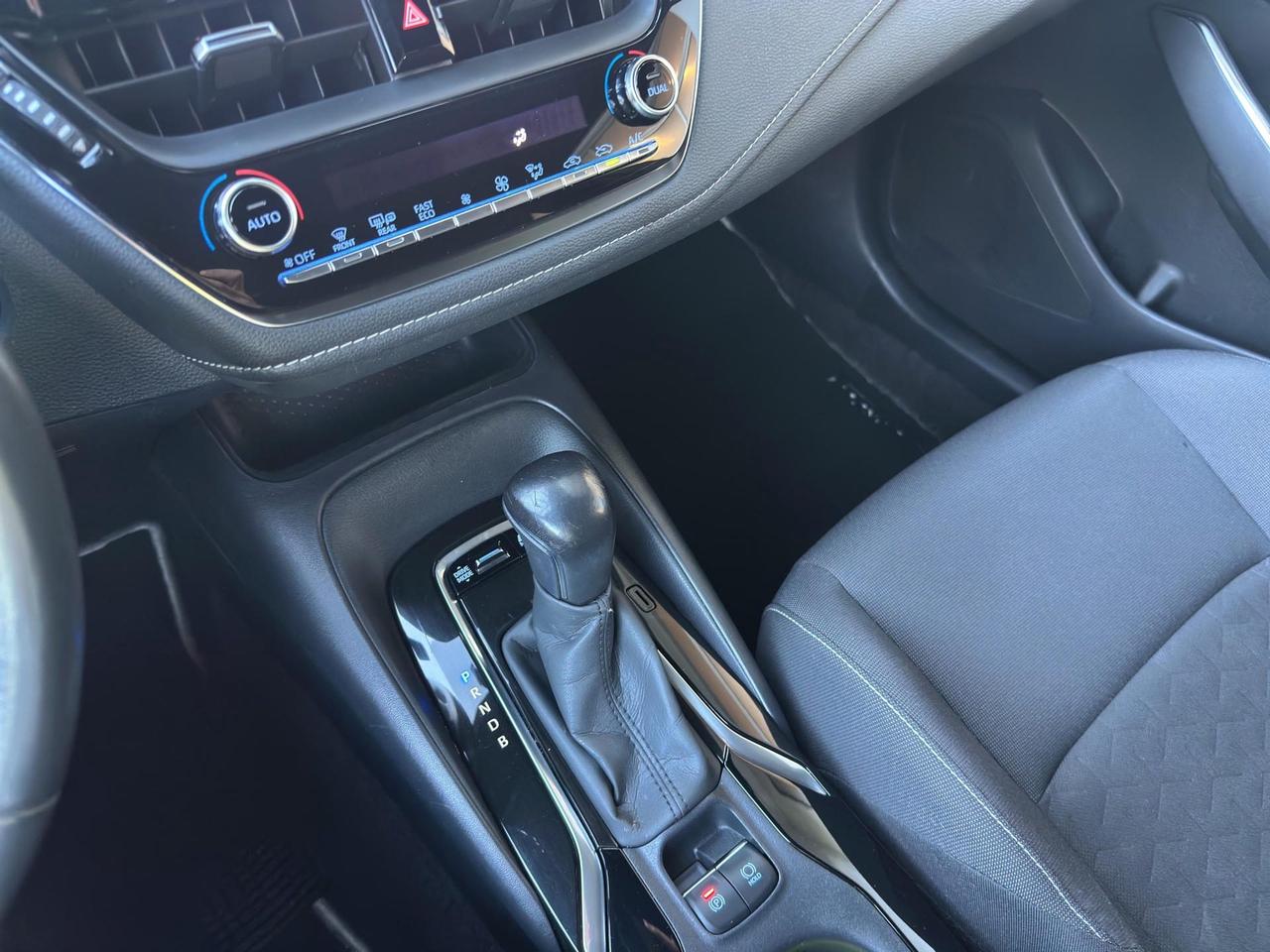 Toyota Corolla 1.8h Active cvt