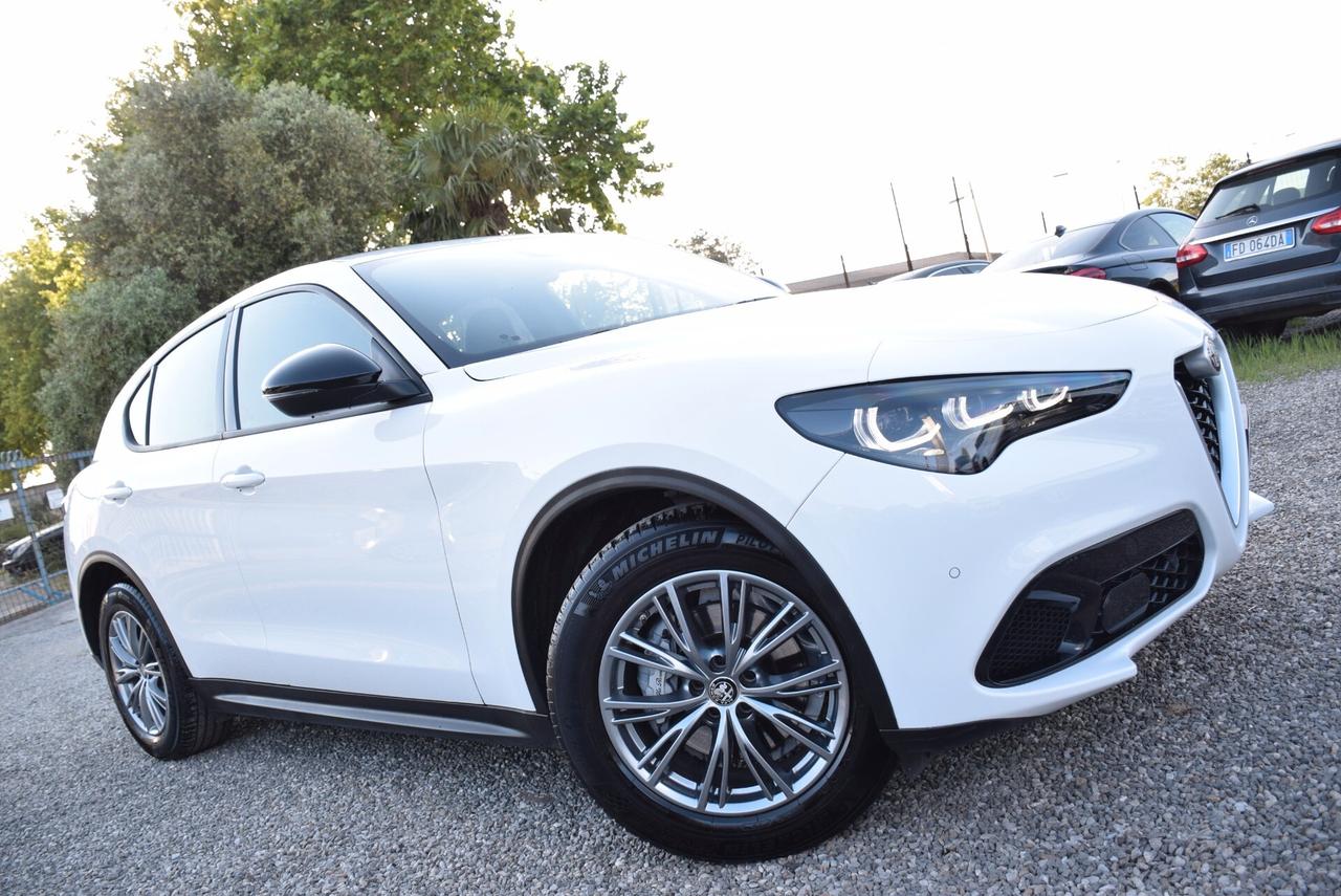 Alfa Romeo Stelvio ALFAROMEO NEW OMOLOGATA AUTOCARRO 5POSTI IVA DETR. 2.2TD 160CV AT8