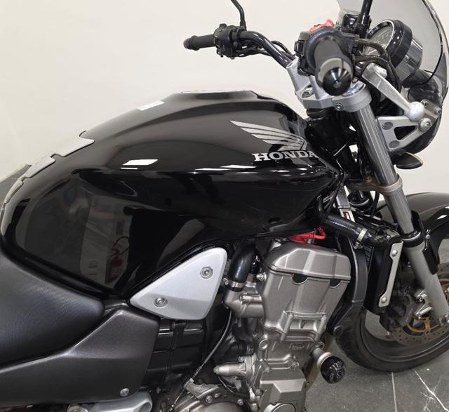 HONDA Hornet 900 - ANNO 2004