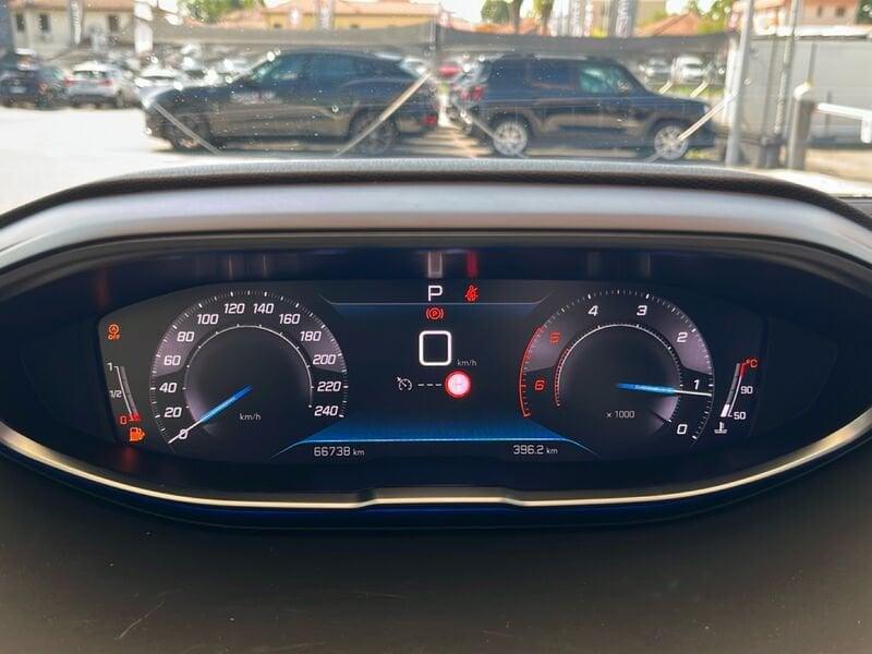 Peugeot 3008 BlueHDI 130 EAT8 S&S Allure Pack