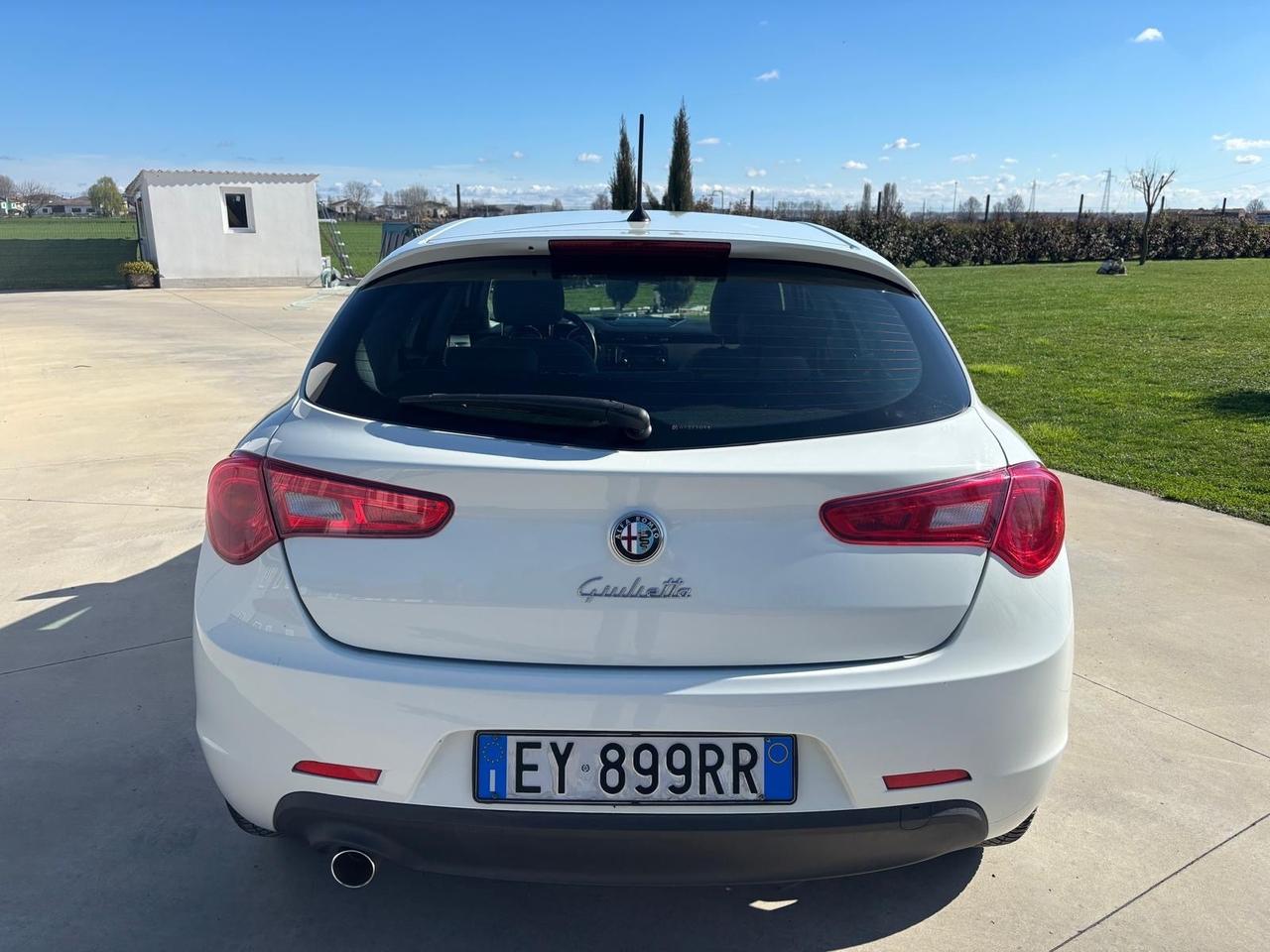 Alfa Romeo Giulietta 1.6 JTDm-2 105 CV Distinctive