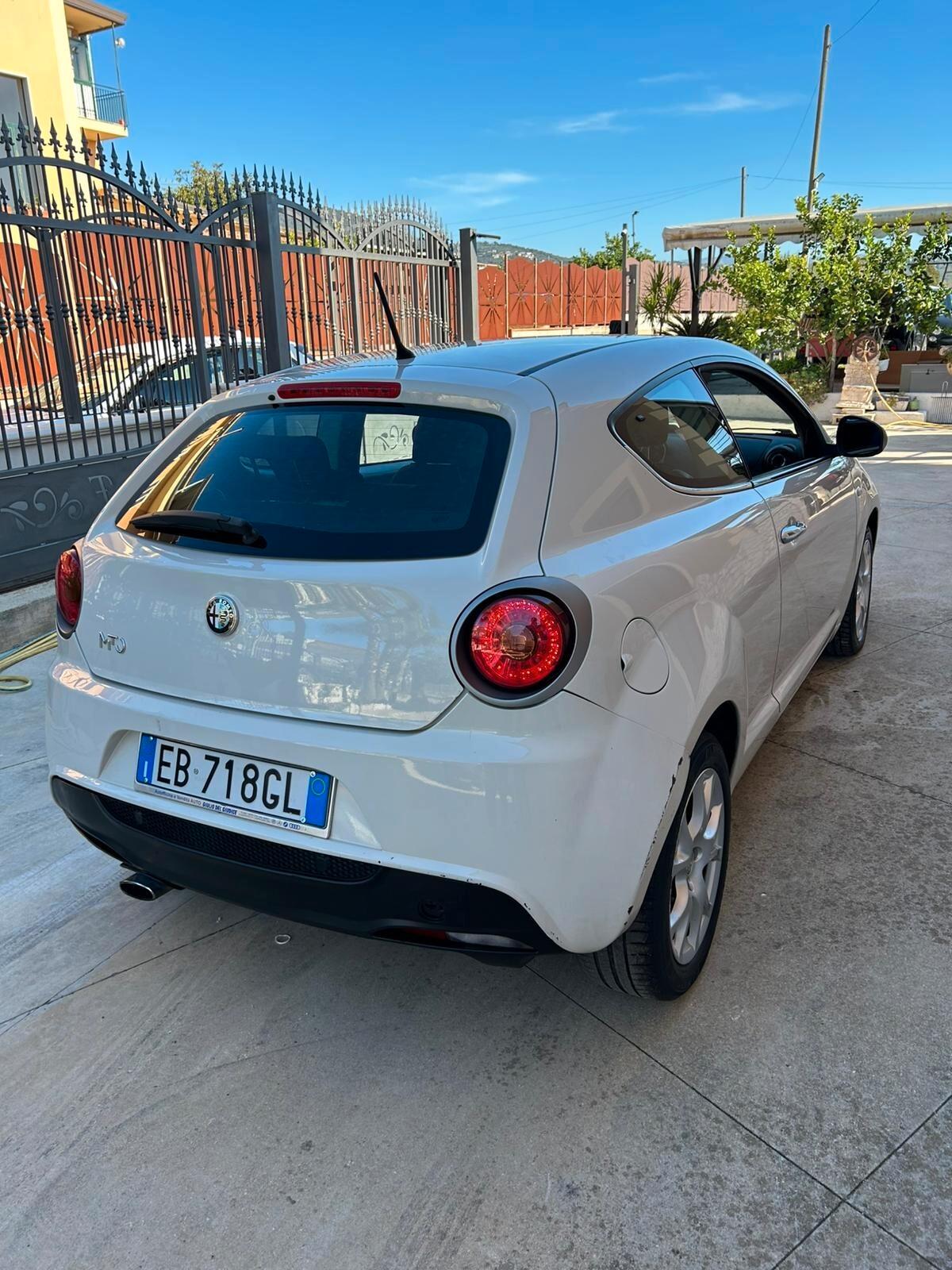 Alfa Romeo MiTo 1.3 JTDm-2 95 CV S&S Distinctive Sport Pack