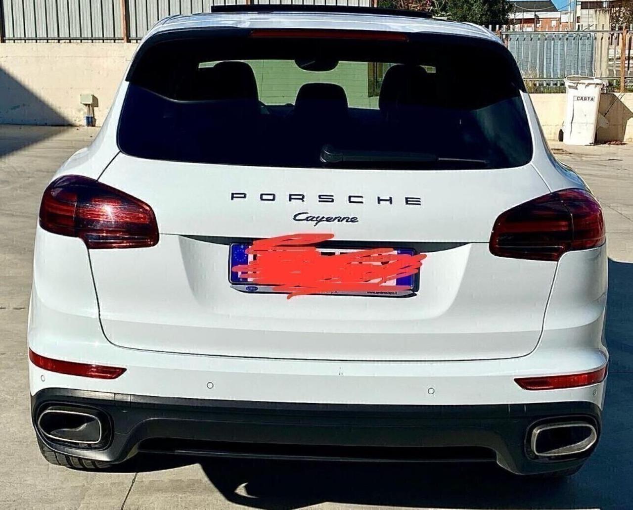 Porsche Cayenne 3.0 Diesel Platinum Edition cv 250