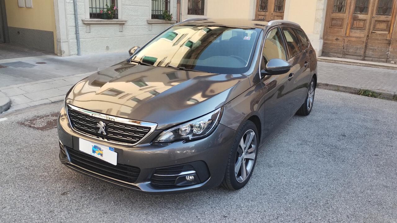 Peugeot 308 BlueHDi 130 S&S SW Allure