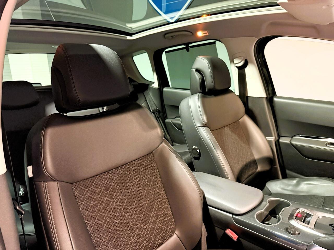 PEUGEOT 3008 1.6 BLUEHDI ALLURE CROSSWAY EAT6 HEAD