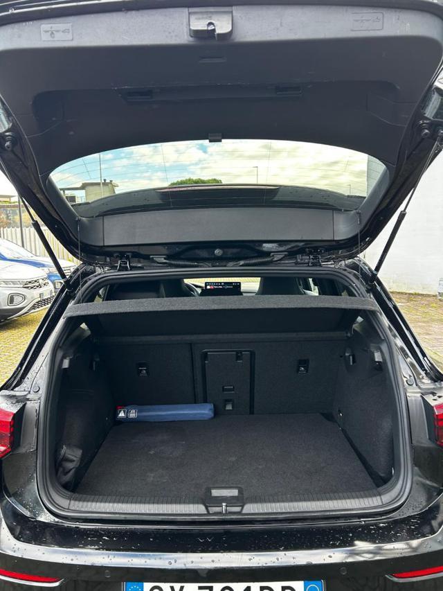 VOLKSWAGEN Golf 1.5 eTSI 150 CV ACT DSG R-Line Plus