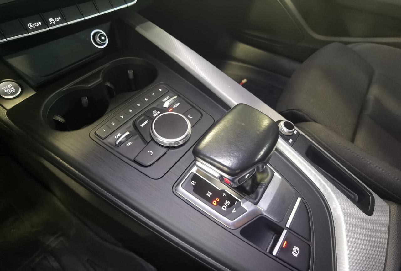 Audi A4 Avant 2.0 TDI 150 CV S tronic SLINE
