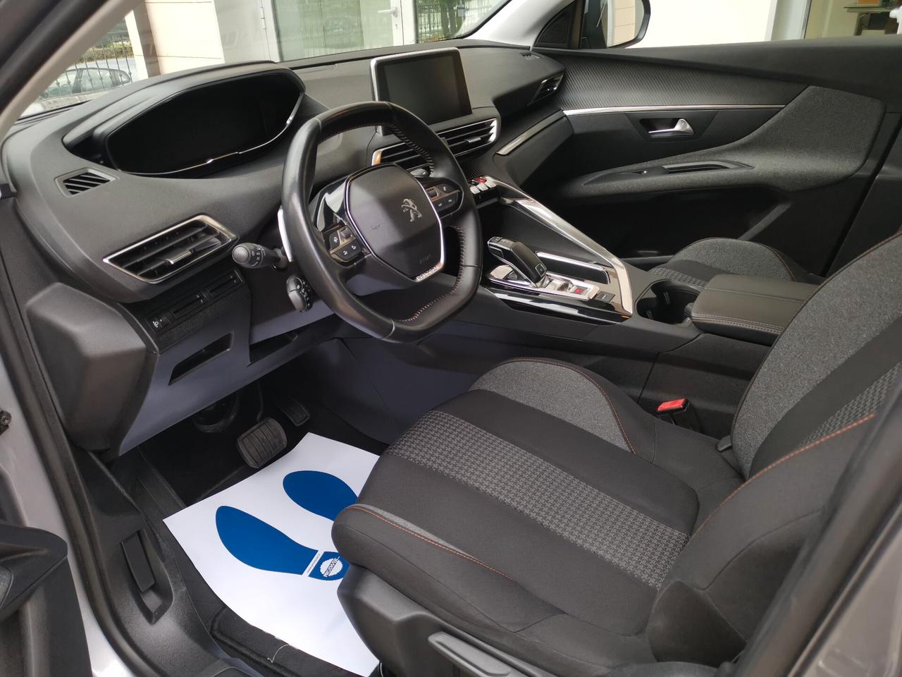 Peugeot 3008 BlueHDi 130 S&S EAT8 Active