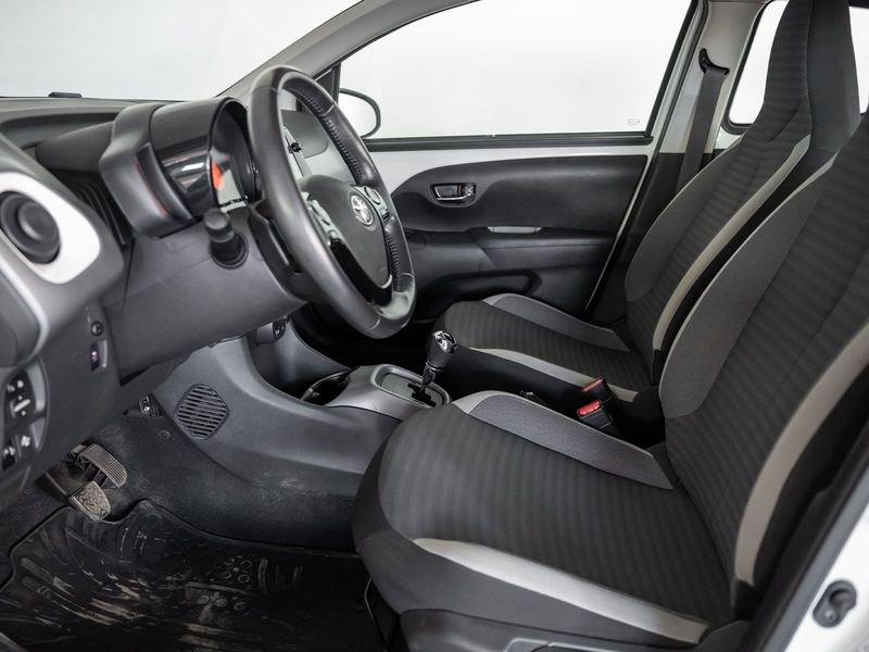 Toyota Aygo Aygo Connect 1.0 VVT-i 72 CV 5 porte x-play MMT