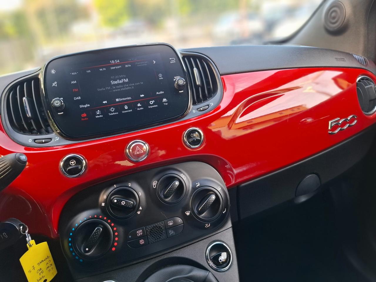 Fiat 500 1.0 Hybrid adatta a neopatentati