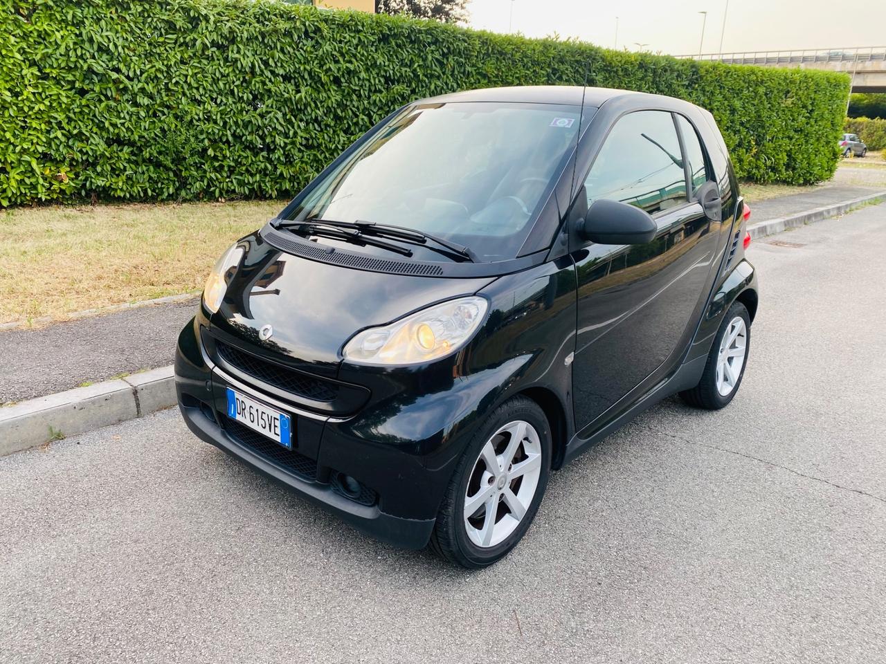 Smart ForTwo 1000 52 kW coupé pure