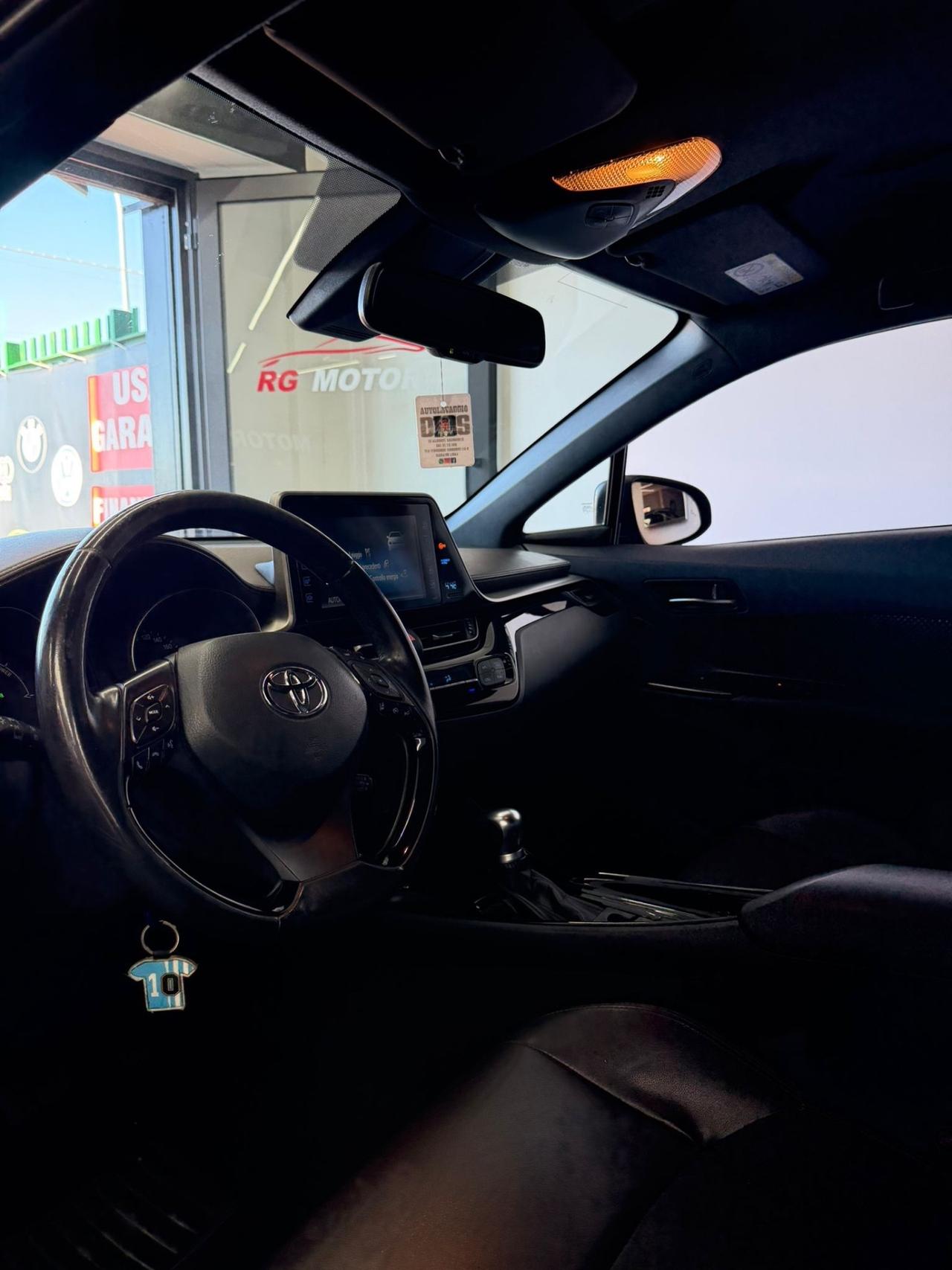 Toyota C-HR 1.8 Hybrid E-CVT Lounge