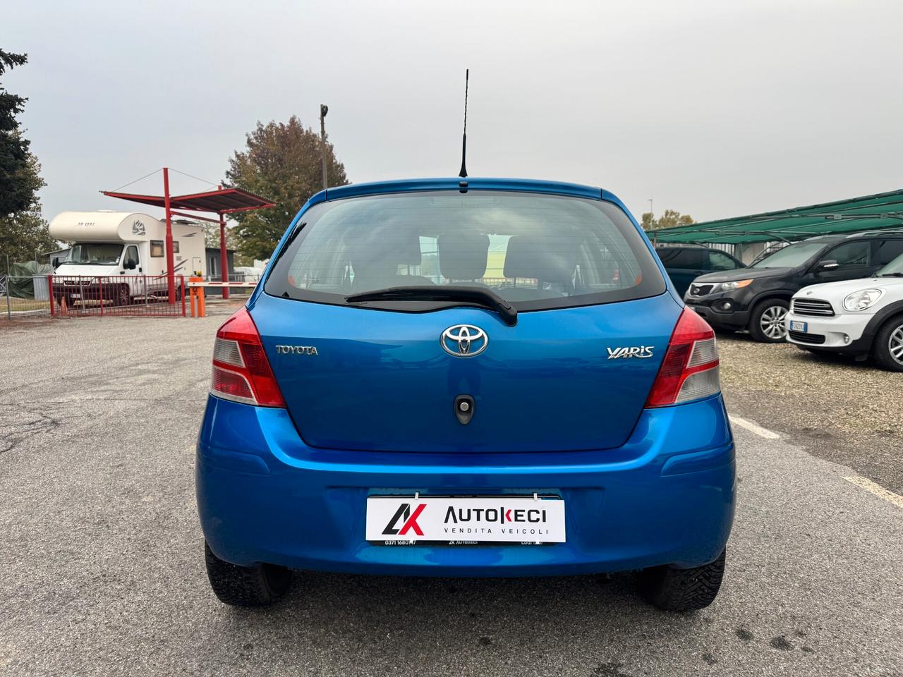 Toyota Yaris 1.0 5 porte Sol