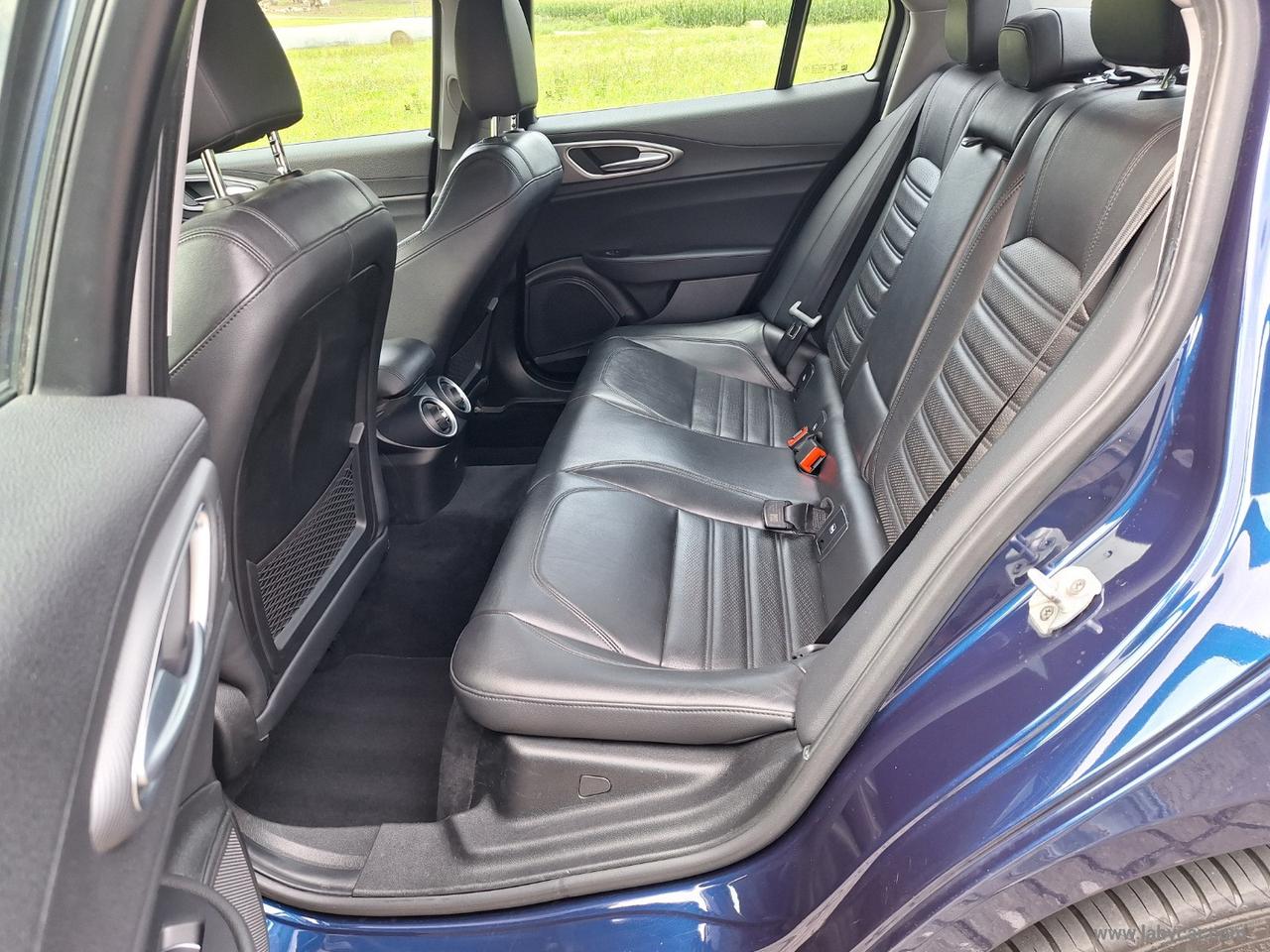 ALFA ROMEO Giulia 2.2 TD 210 CV AT8 AWD Q4 Veloce