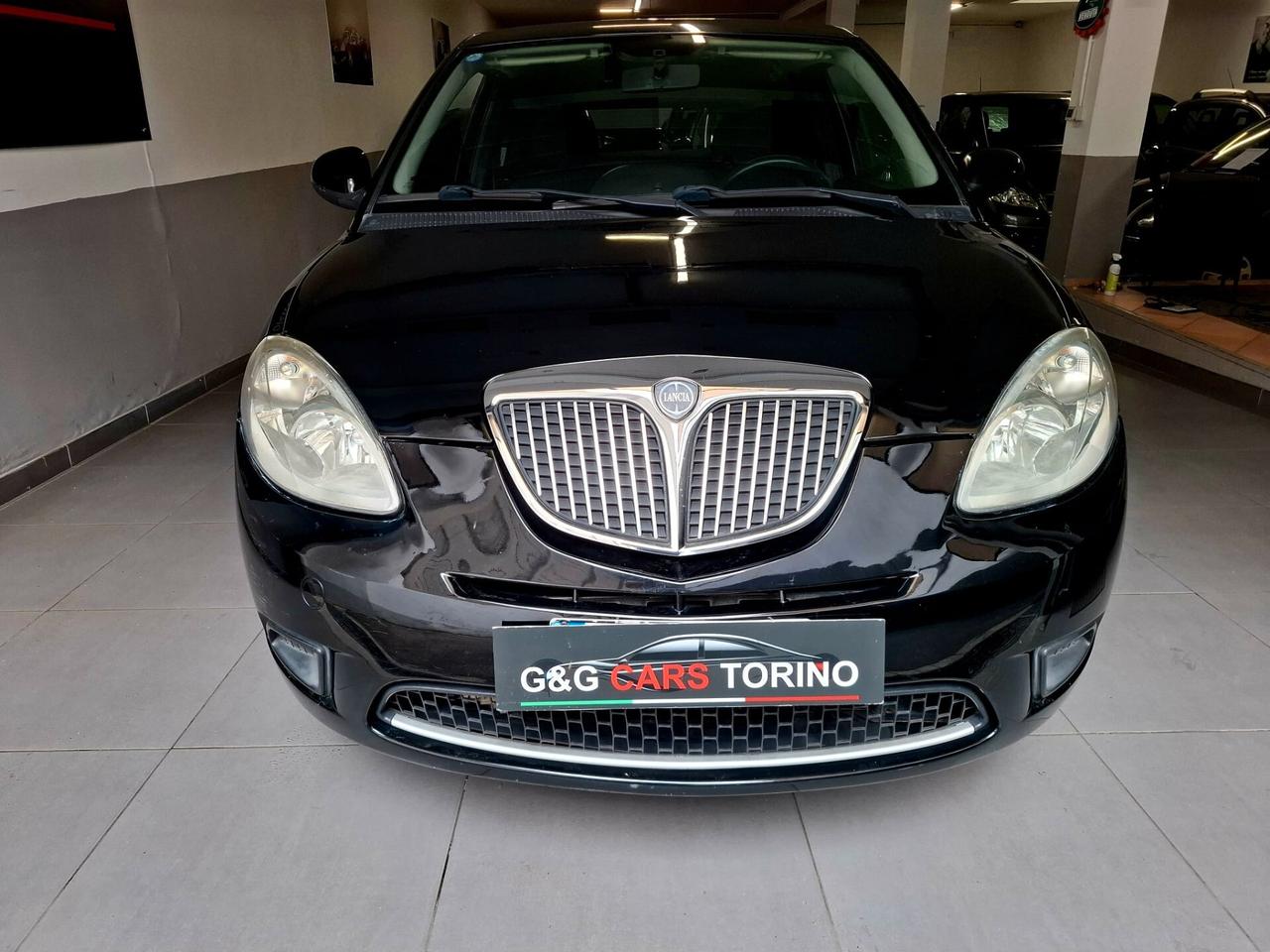 Lancia Ypsilon 1.4 Argento