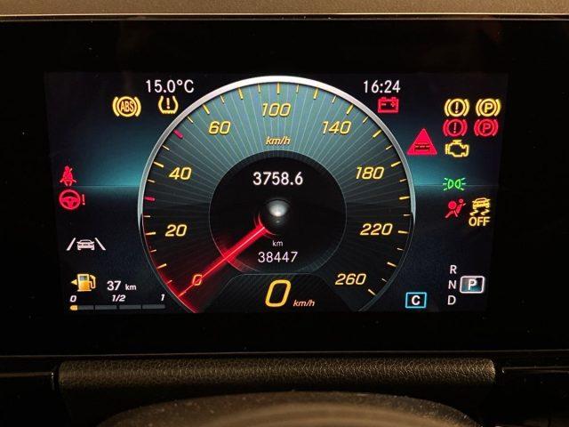 MERCEDES-BENZ GLA 180 d Automatic Business Extra