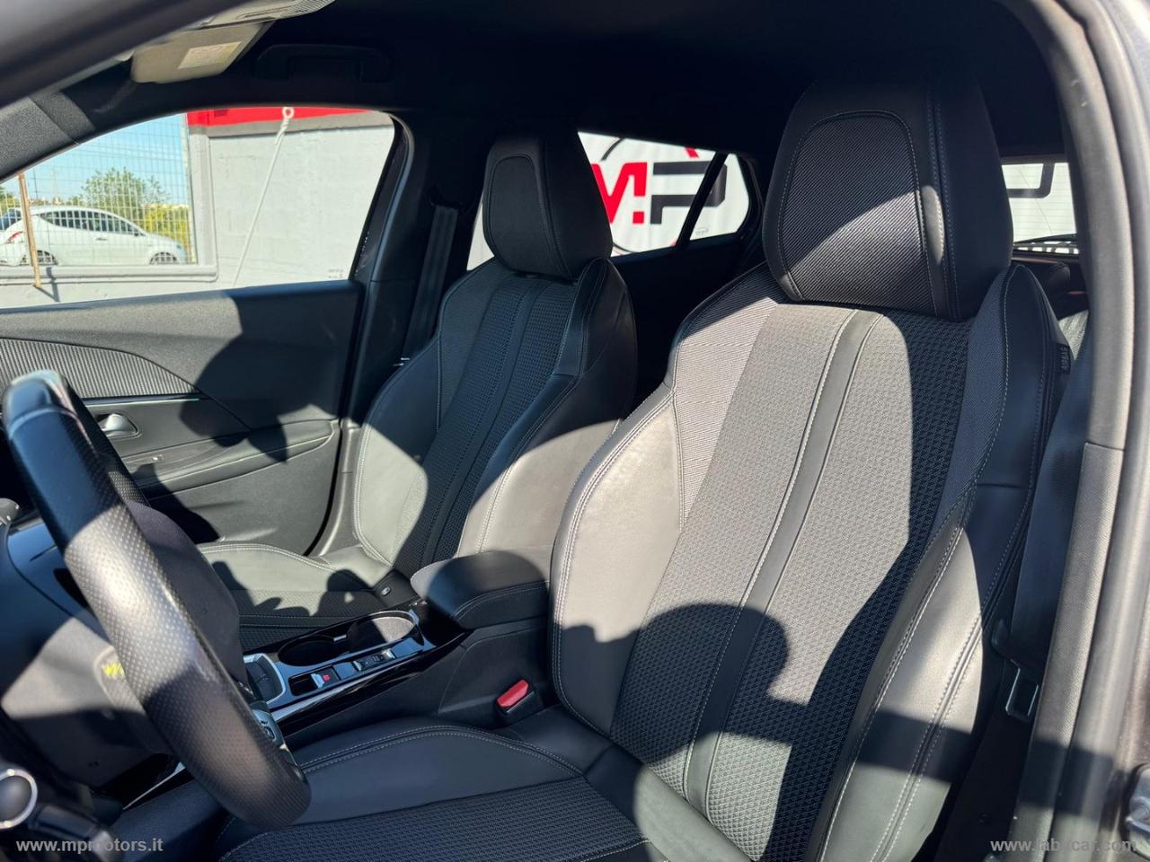 PEUGEOT 2008 GT 1.5 BlueHDi 110CV S&S