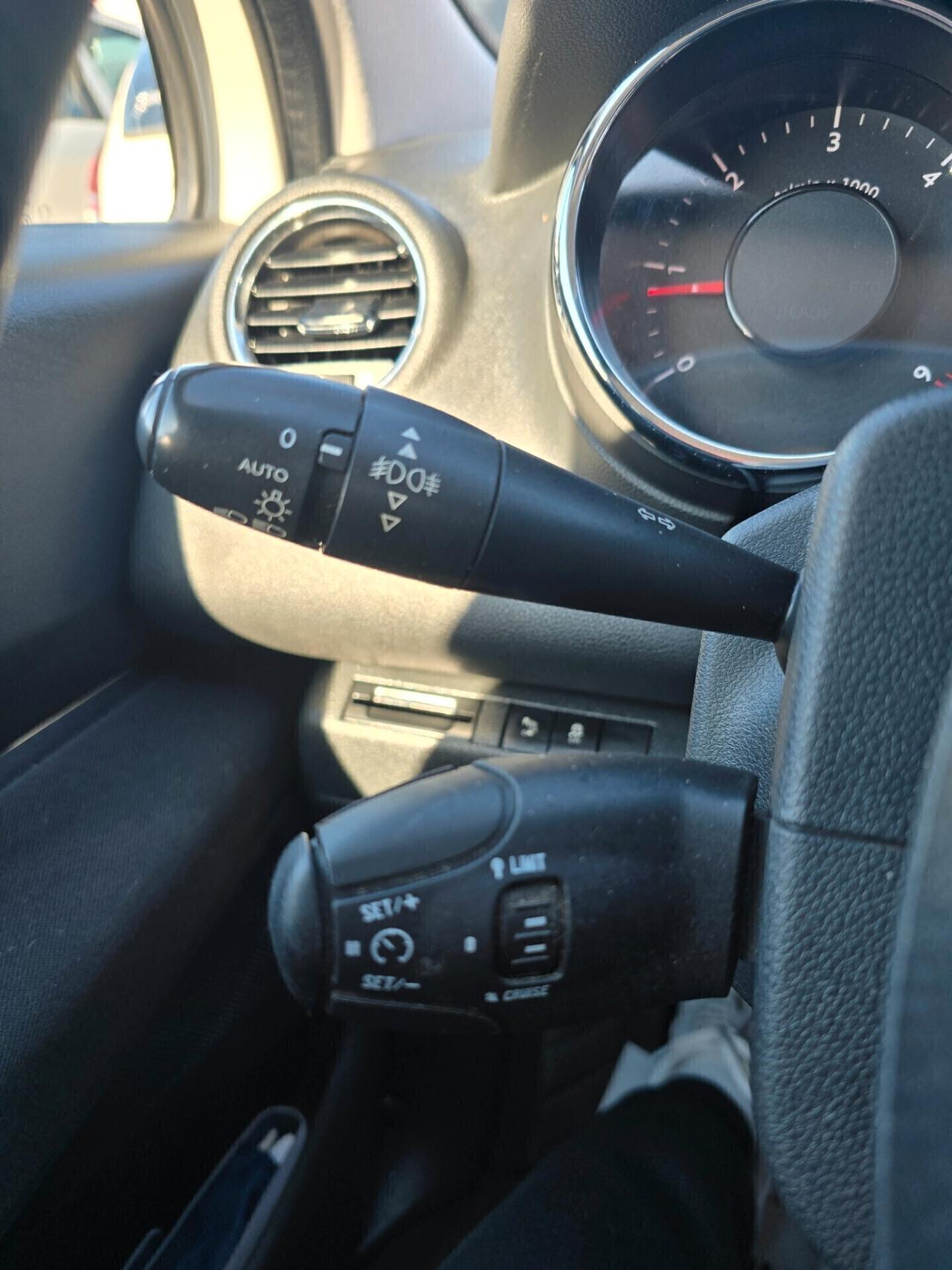 Peugeot 5008 1.6 HDi 112CV Business