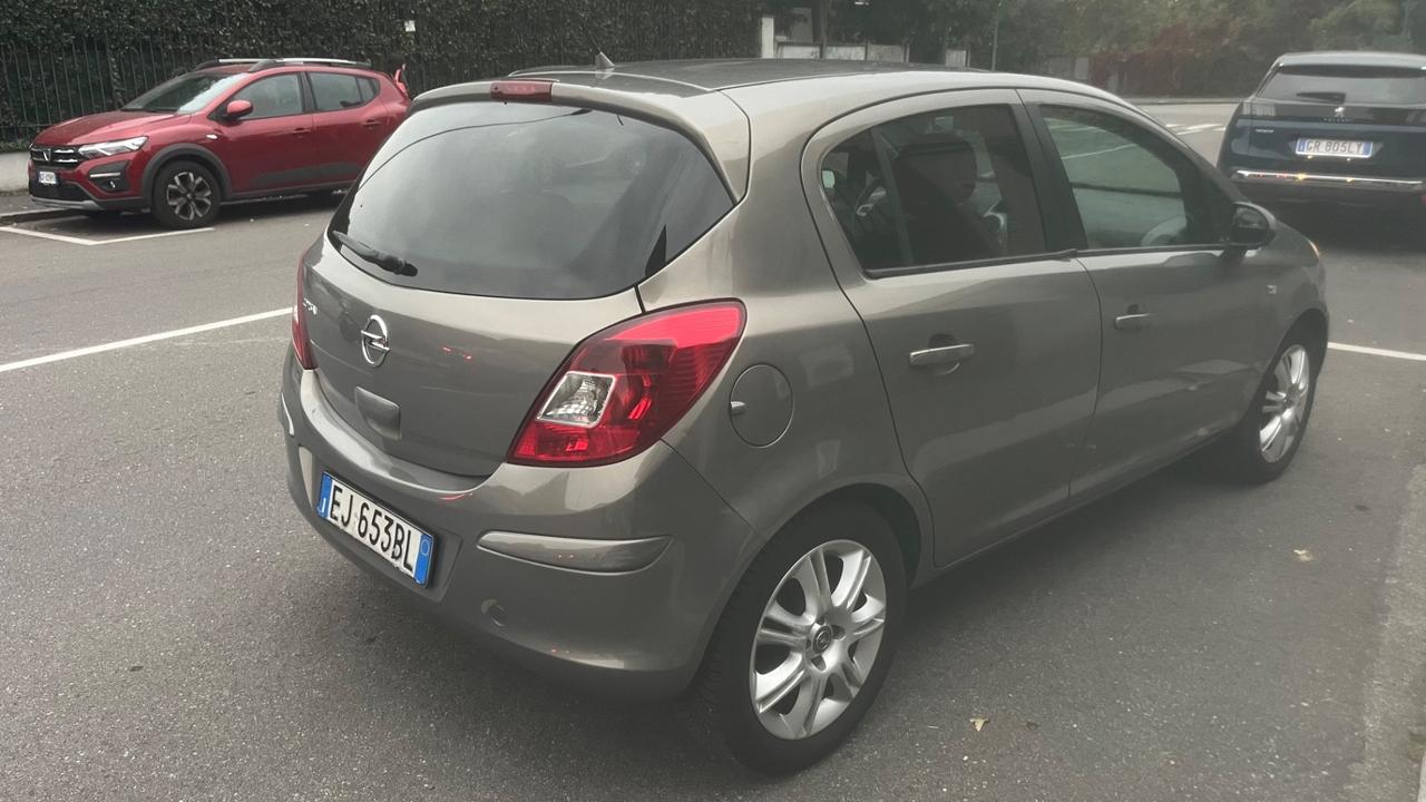 Opel Corsa 1.2 5 porte Elective