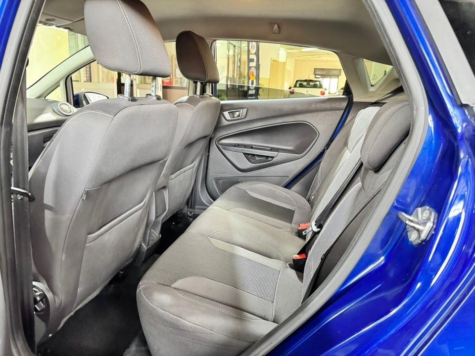 Ford Fiesta 1.5 TDCi 75CV 5 porte Titanium