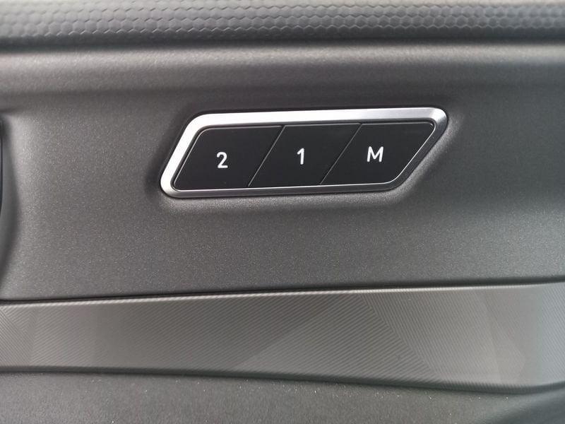 Lynk & Co 01 MY22 PHEV 1.5 Plug-In Hybrid 261 CV Automatica NAVI TETTO LED