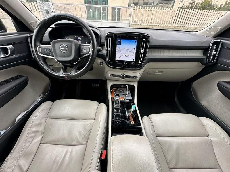 Volvo XC40 Recharge T4 Plug-in Hybrid auto Recharge R-Design