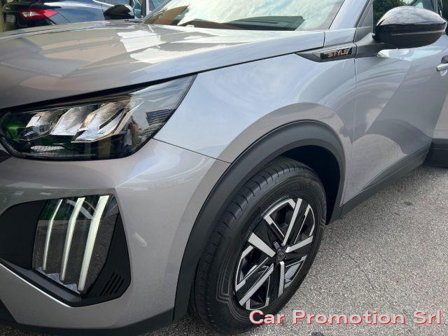 PEUGEOT 2008 PureTech 100 S&S Style