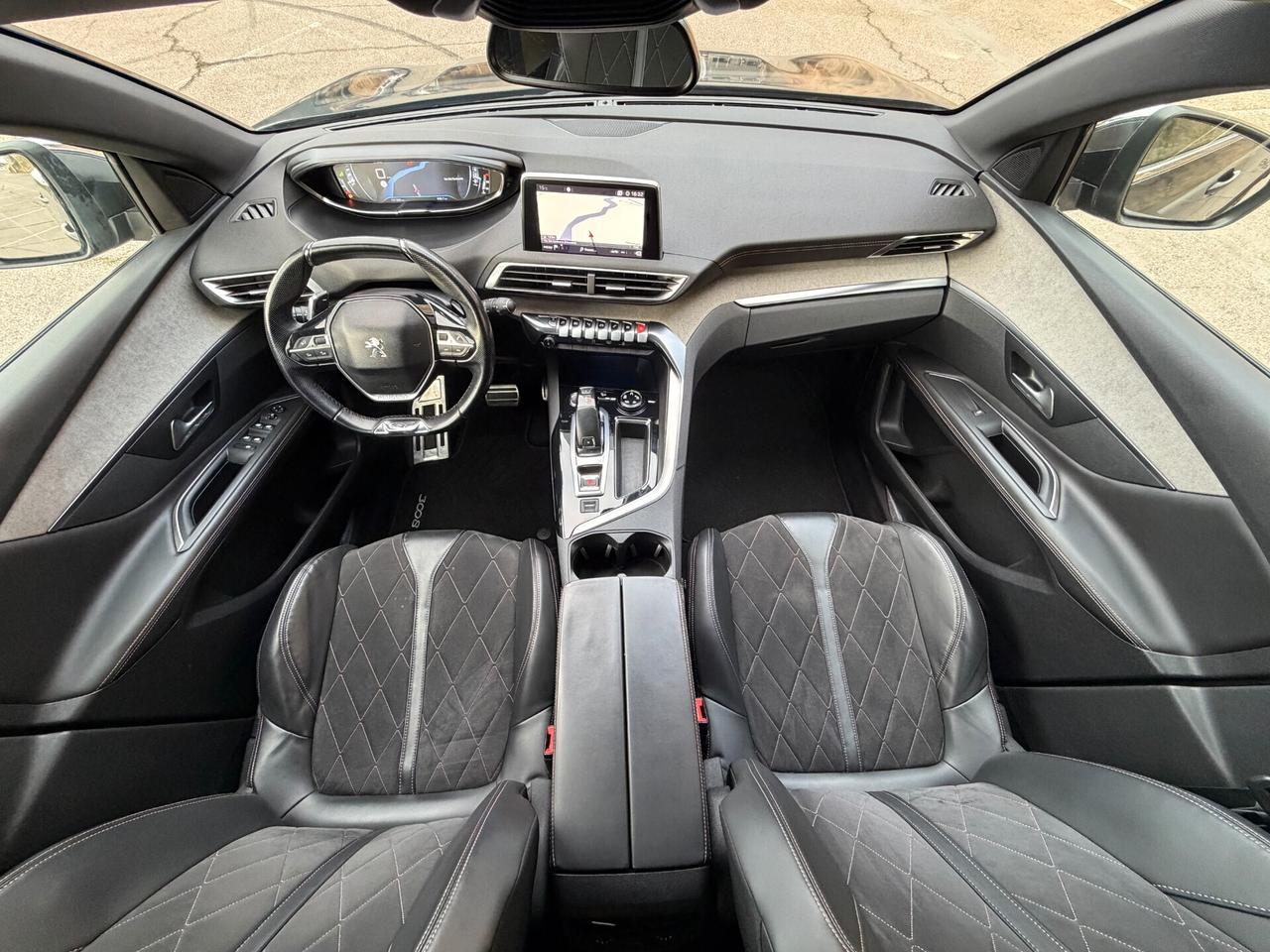 Peugeot 3008 GT-LINE/2.0 EAT8 177CV/GANCIO/PELLE/18"