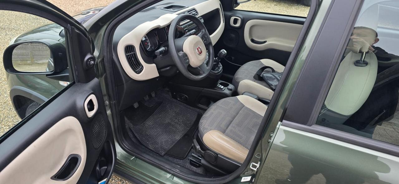 Fiat Panda 1.3 MJT 16V DPF 4x4 Climbing