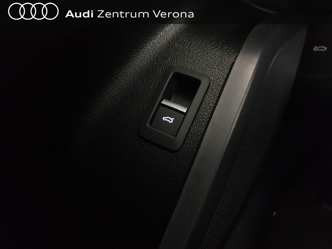 Sportback 40TDI 204CV quattro Str Identity Black