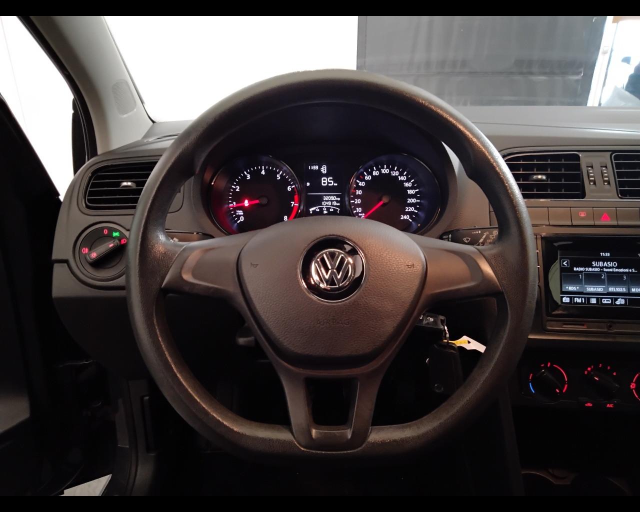 VOLKSWAGEN Polo V 2014 - Polo 5p 1.0 mpi Trendline 60cv