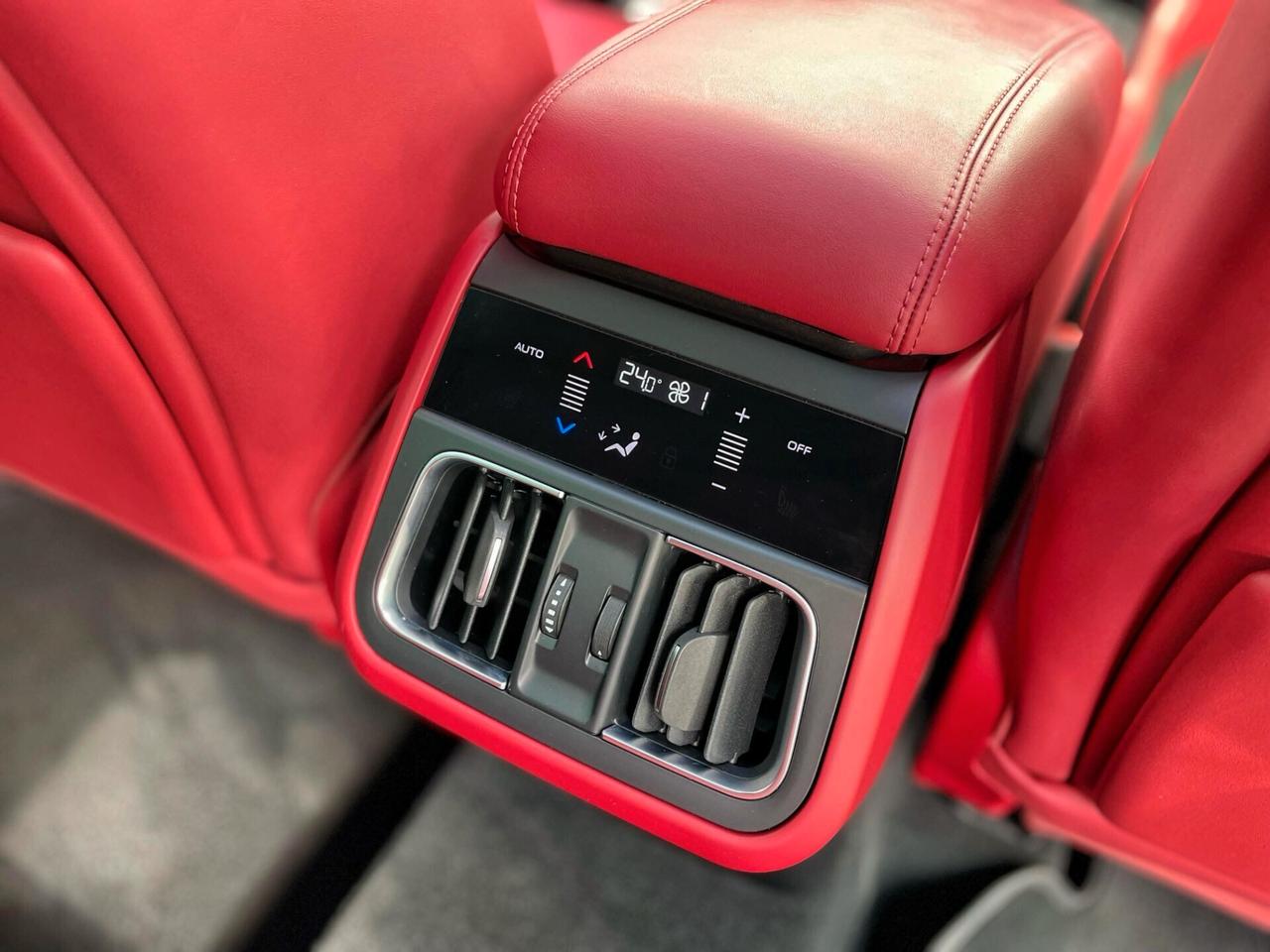 Maserati Grecale MHEV 330 CV AWD Modena IVA ESPOSTA PELLE ROSSA