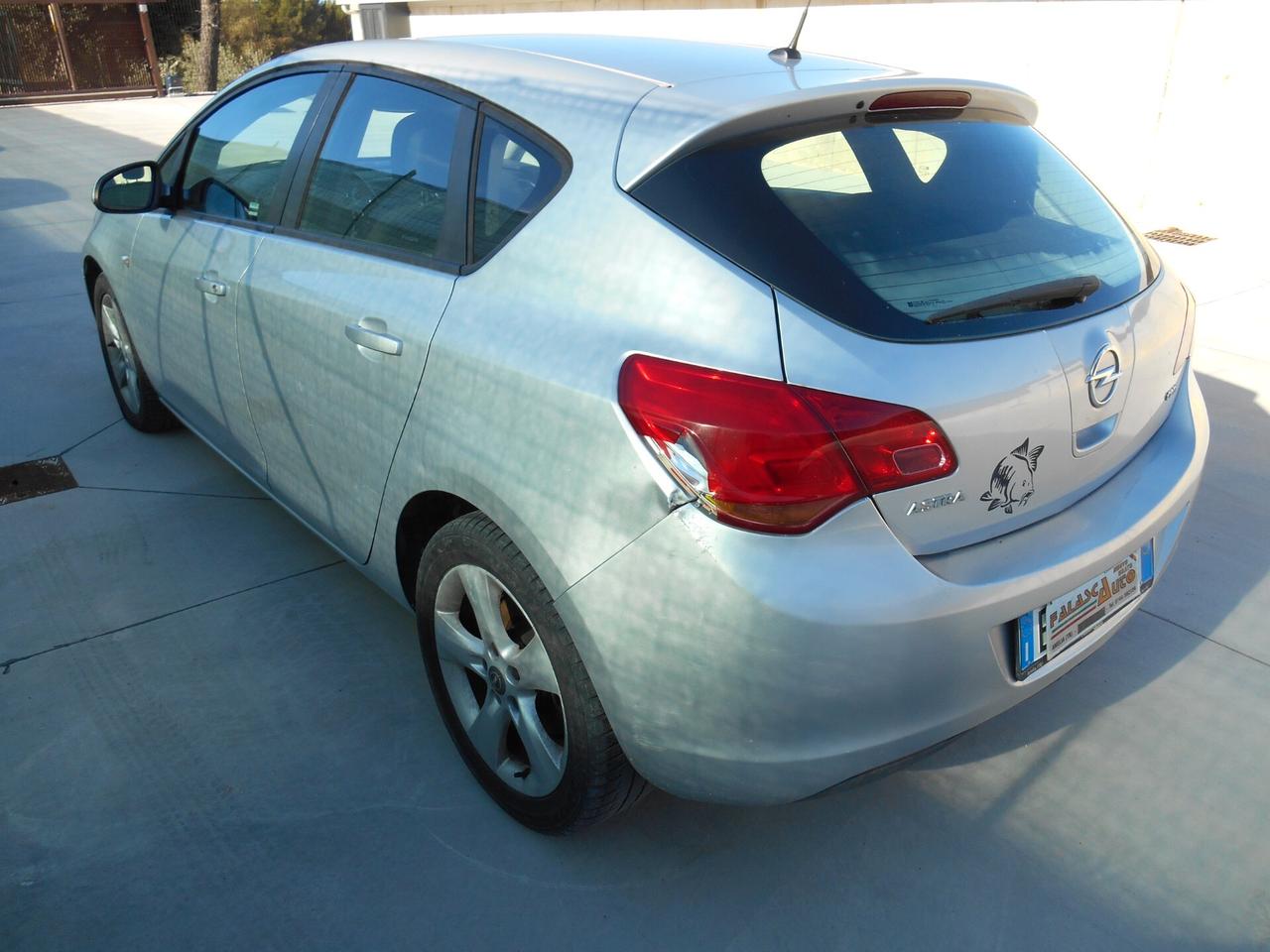 Opel Astra 1.7 CDTI 110CV 5 porte Cosmo