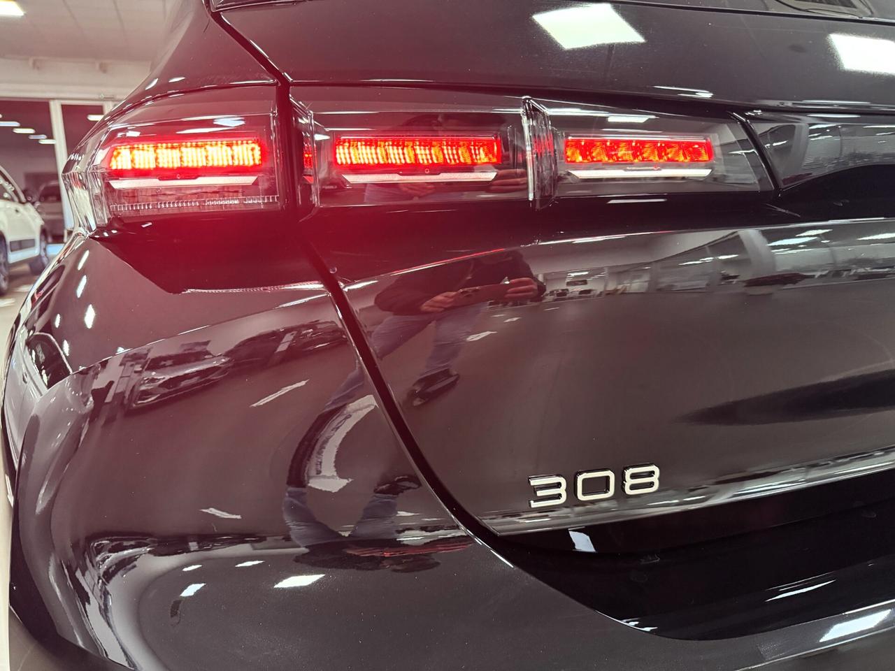 Peugeot 308 BlueHDi 130 S&S EAT8 Allure KM ZERO