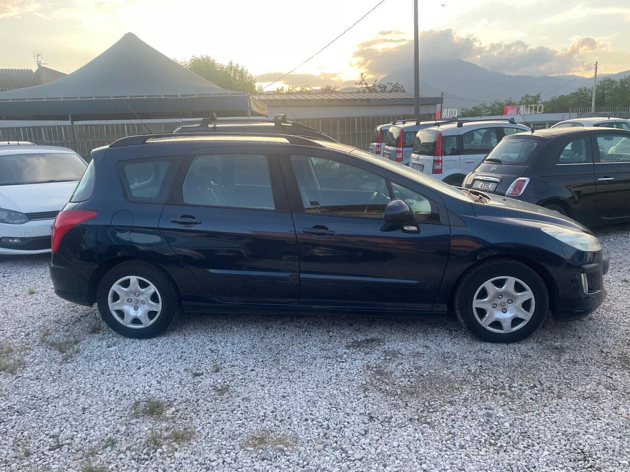 Peugeot 308 1.6 8V HDi 93CV FAMILIARE