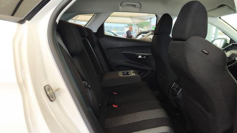 Peugeot 3008 BlueHDI 130 EAT8 S&S Business