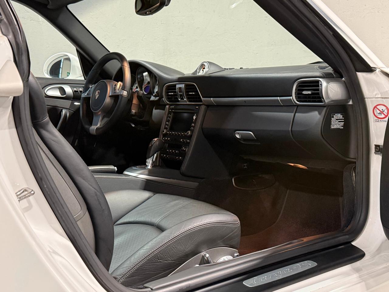 Porsche 911 Targa 4S PDK