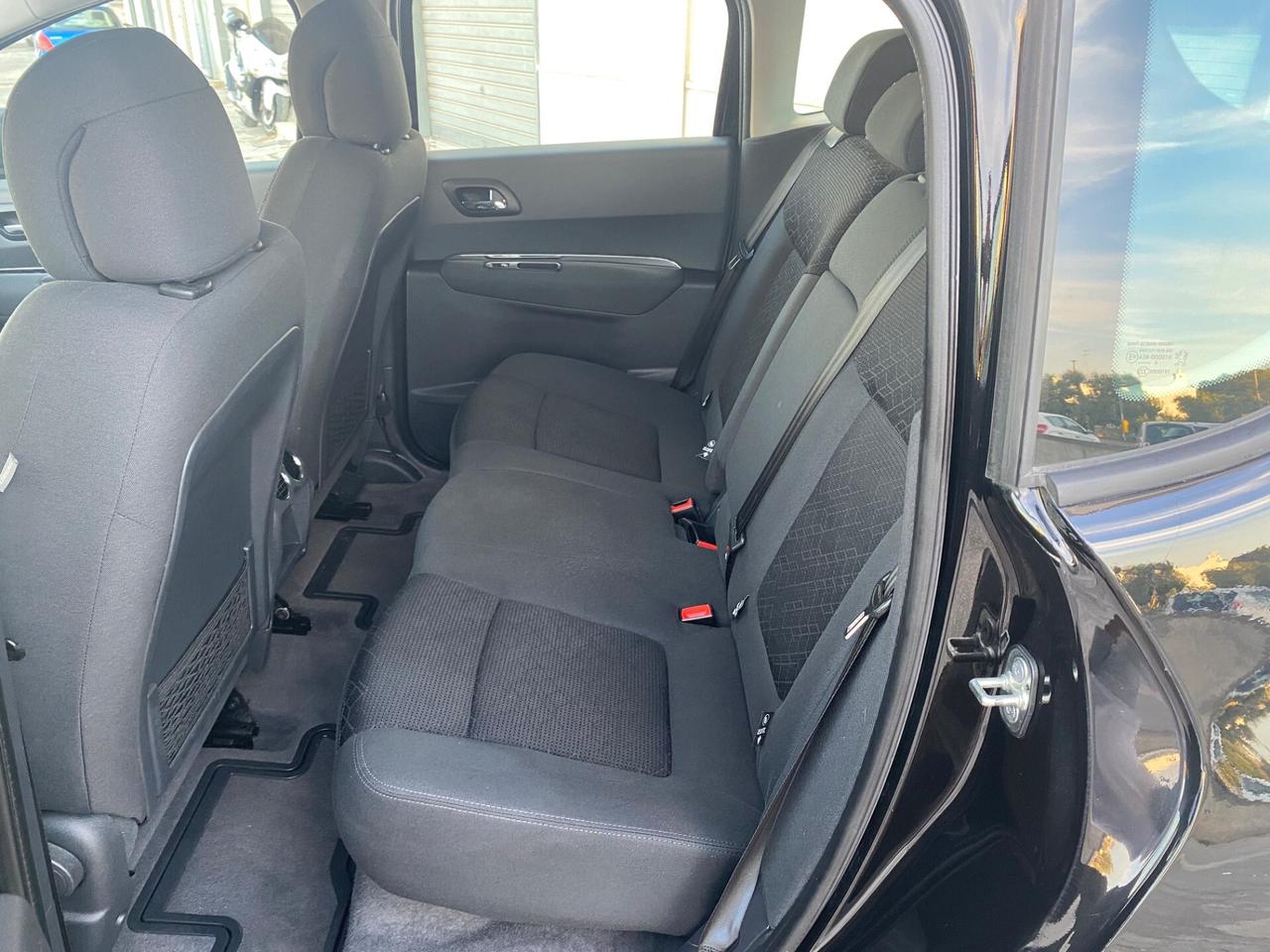 Peugeot 3008 1.6 HDi 115CV Active