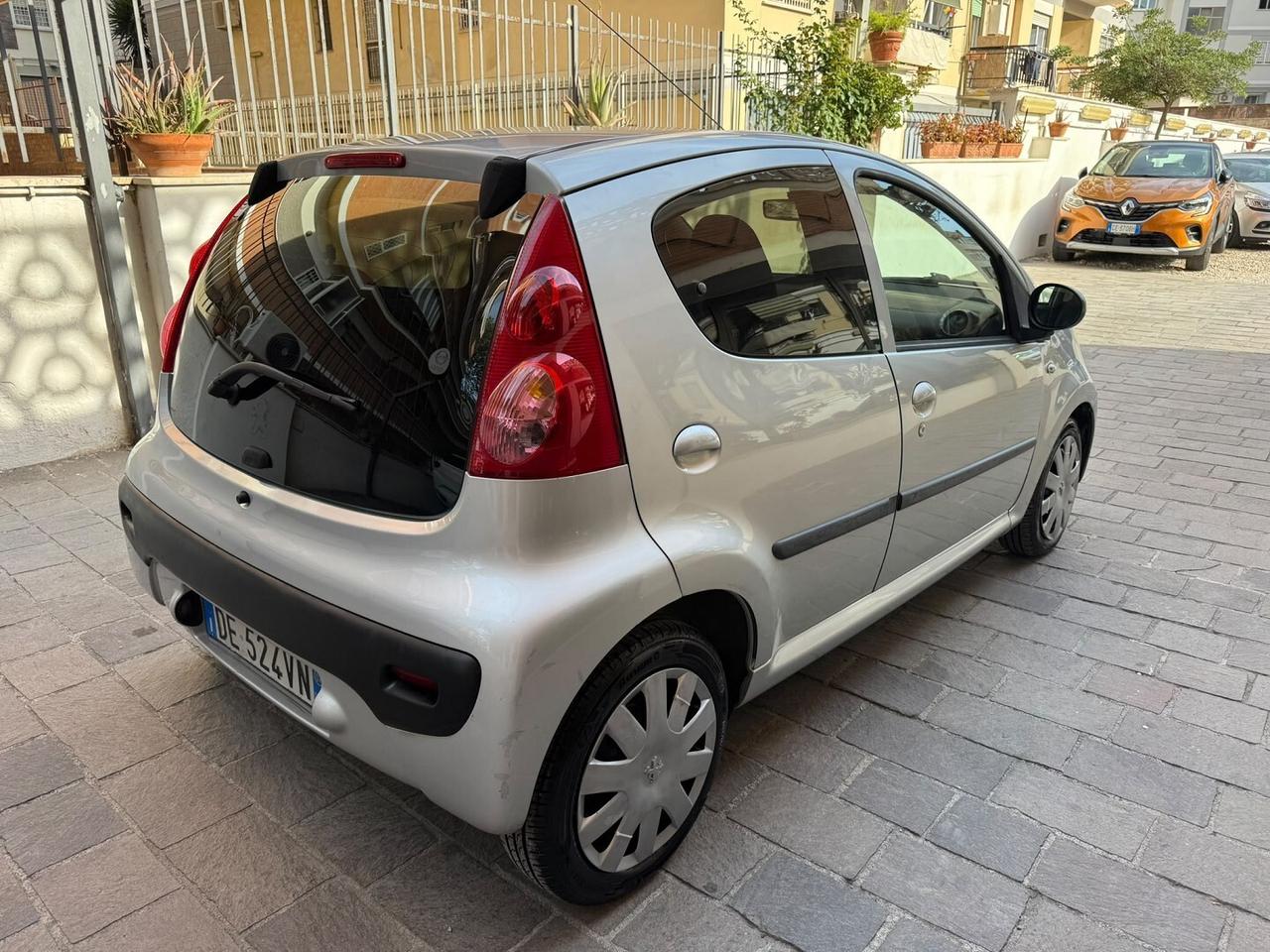 PEUGEOT 107 1.4 HDi 5 porte Sweet Years