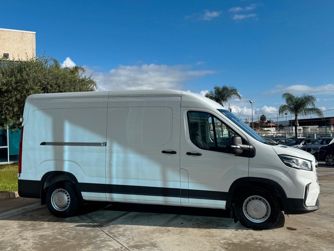 Maxus Deliver9 FWD possibilità noleggio no scoring