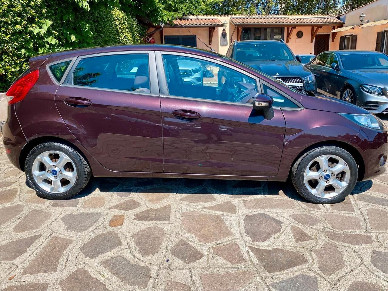 Ford Fiesta 1.2 5p -KM CERTIFICATI- NEO PATEN-GARANZIA