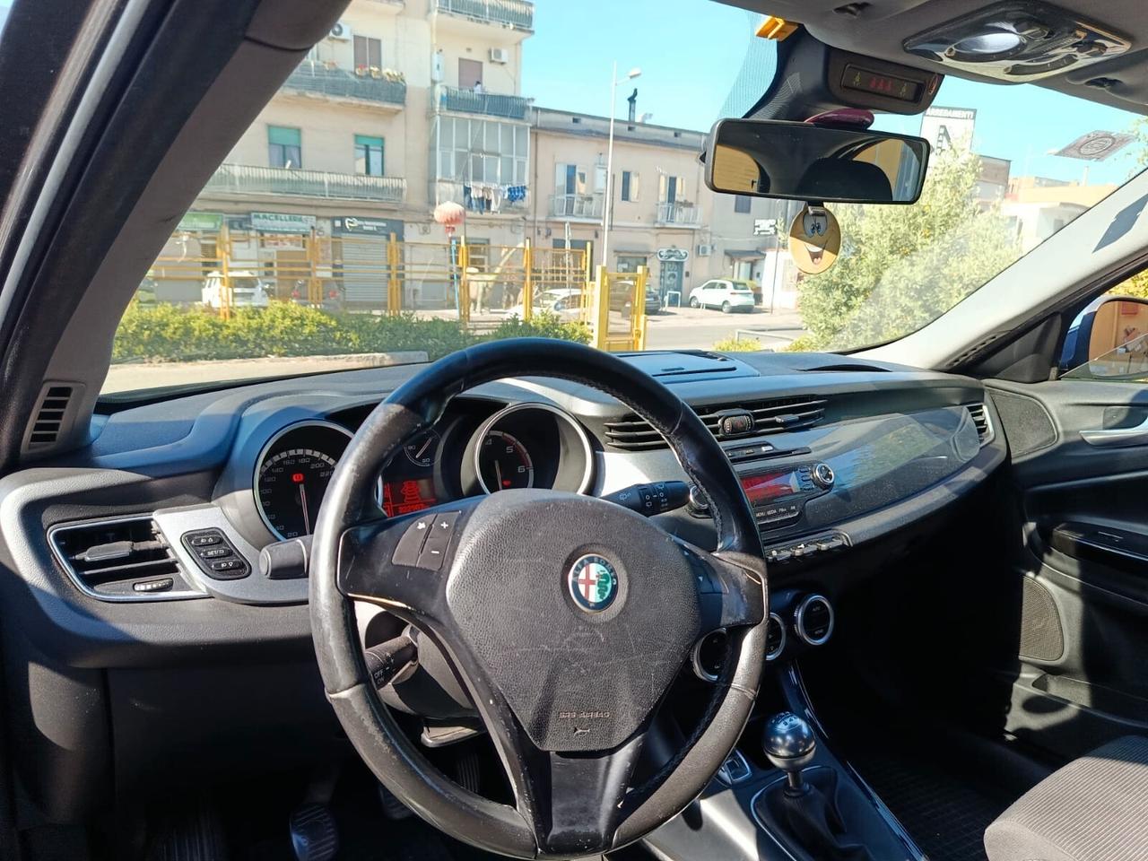 Alfa Romeo Giulietta 1.6 JTDm-2 105 CV Exclusive