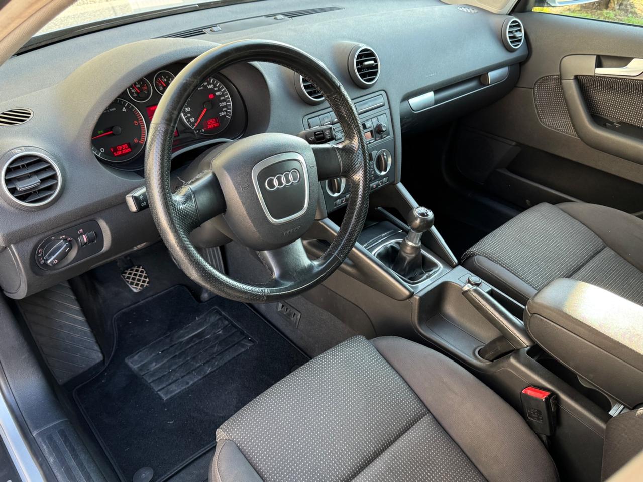 Audi A3 SportBack 2.0 16V TDI 140cv