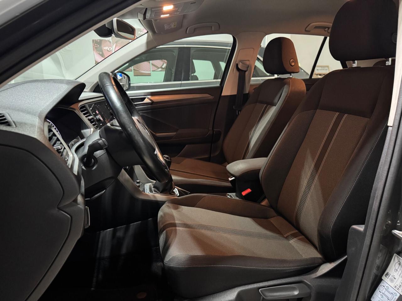 Volkswagen T-Roc 1.6 TDI SCR Business BlueMotion Technology