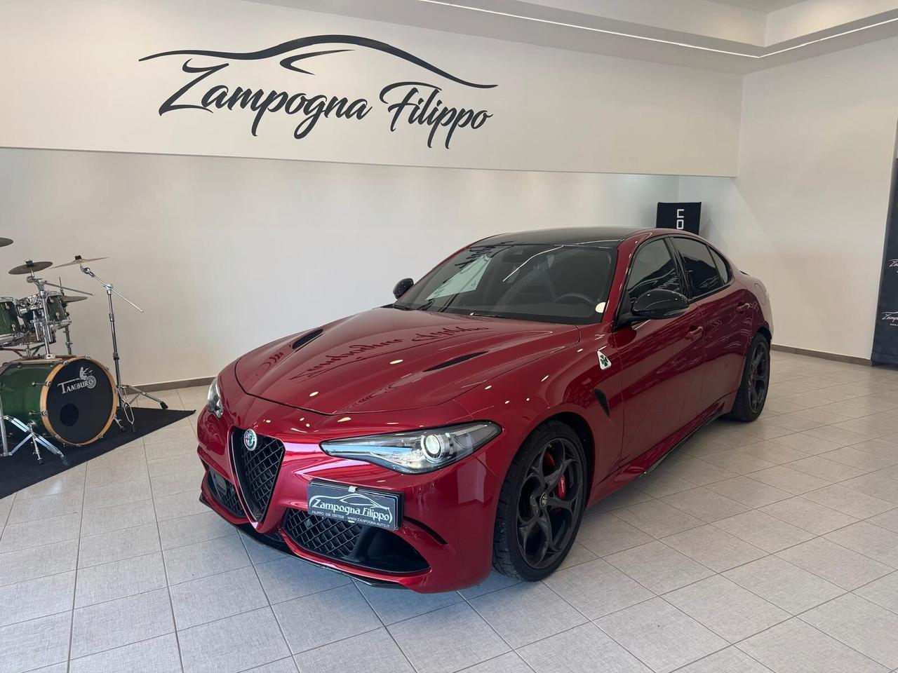 Alfa Romeo Giulia 2.9 V6 Bi-Turbo Quadrifoglio solo 6.000km