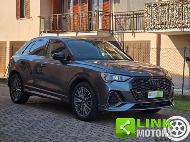 AUDI Q3 35 TFSI 150 CV S Tronic S Line Identity Black