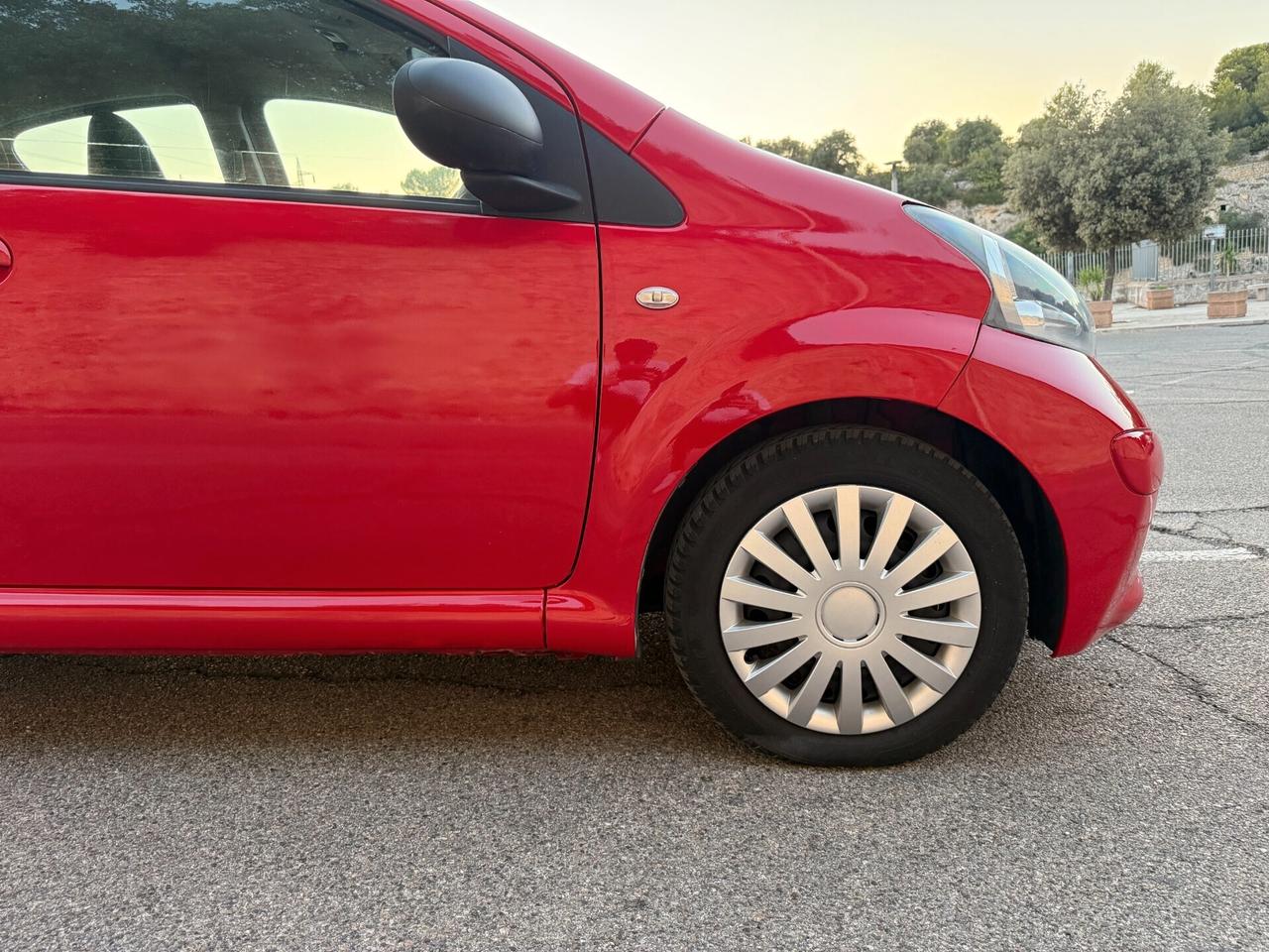 Toyota Aygo /1.0 68CV/NEOPATENTATI/5 POSTI/CLIMA