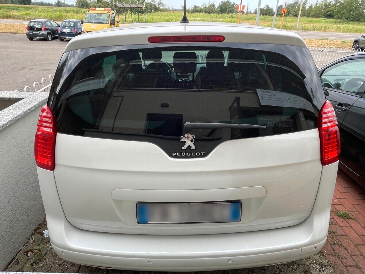 Peugeot 5008 BlueHDi 120 S&S Business