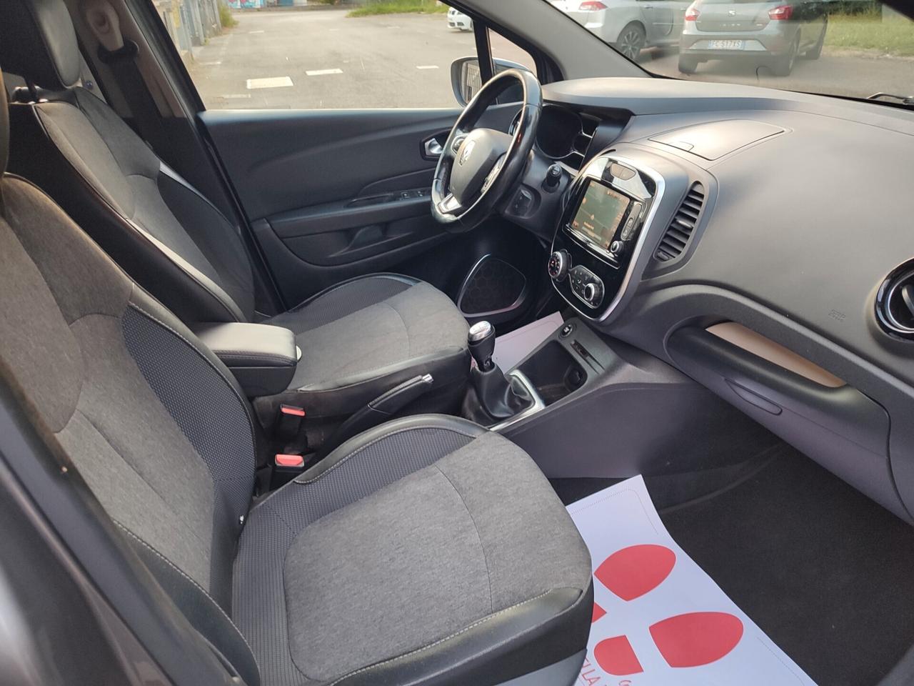 RENAULT CAPTUR 2018 FINE BENZINA SPORT EURO6D BELLA