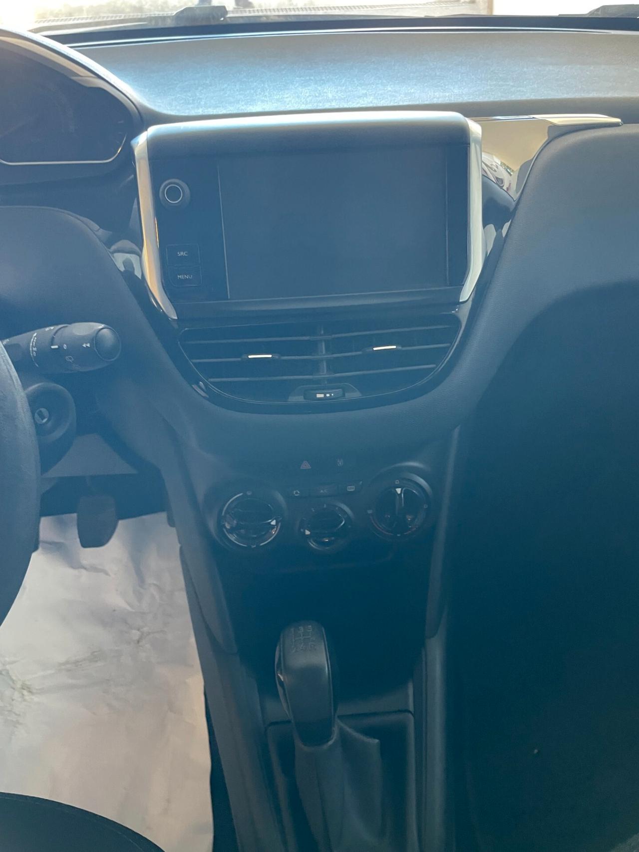 Peugeot 208 1.2 82 CV 61.000 KM! FULL DISTRIBUZIONE NEOPATENTATI